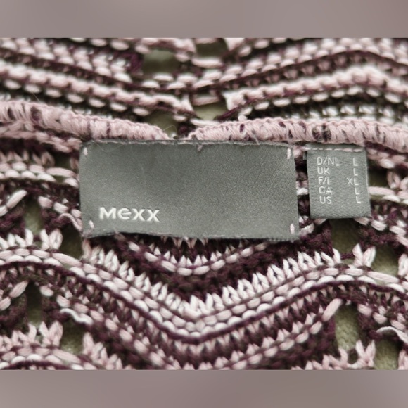 Mexx Scalloped edge burgundy and pink side button cardigan - Picture 9 of 9